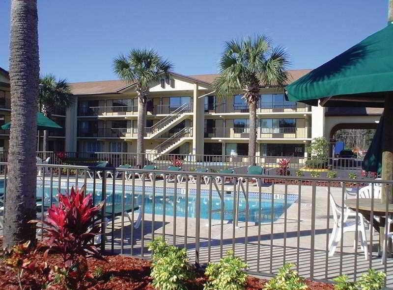 Hotel Vivo Living West