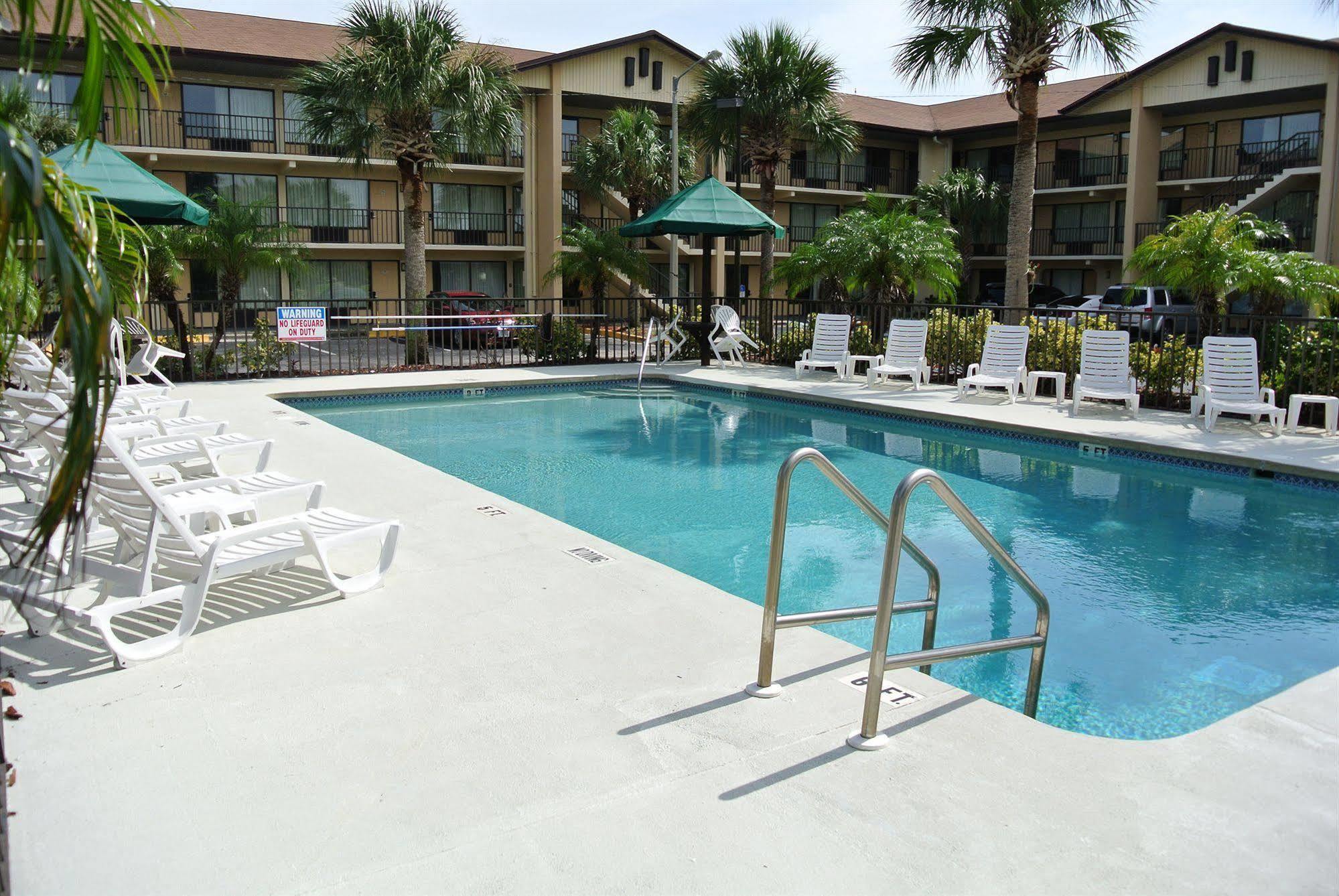 Hotel Vivo Living West